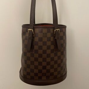 Louis Vuitton LV Damier Ebene Marais Bucket